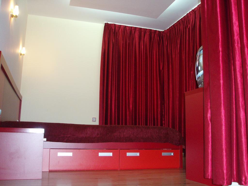 Mania Guest House كالوفر الغرفة الصورة
