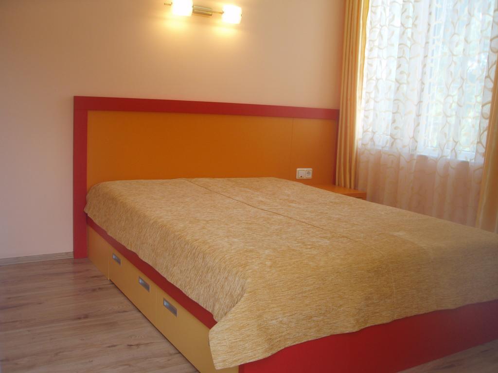 Mania Guest House كالوفر الغرفة الصورة