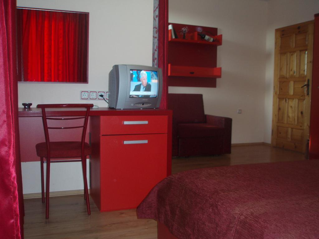 Mania Guest House كالوفر الغرفة الصورة