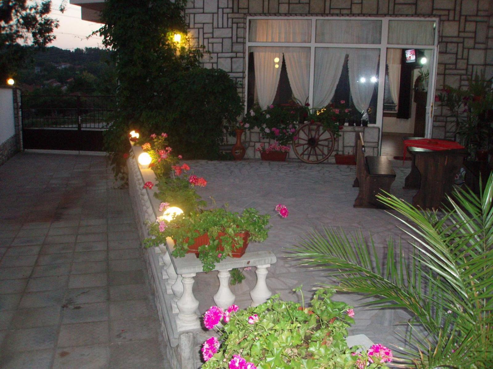 Mania Guest House كالوفر المظهر الخارجي الصورة