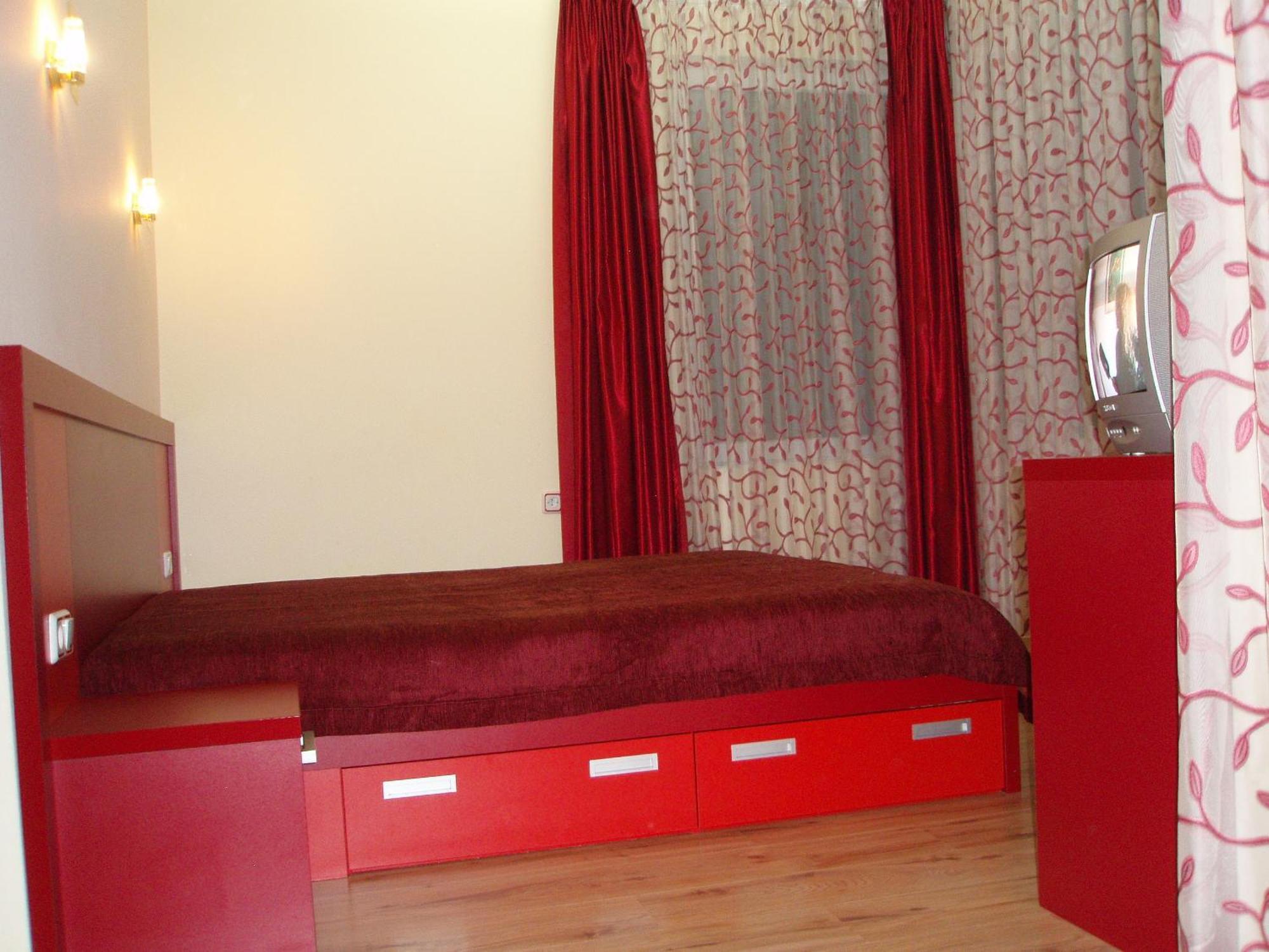Mania Guest House كالوفر الغرفة الصورة